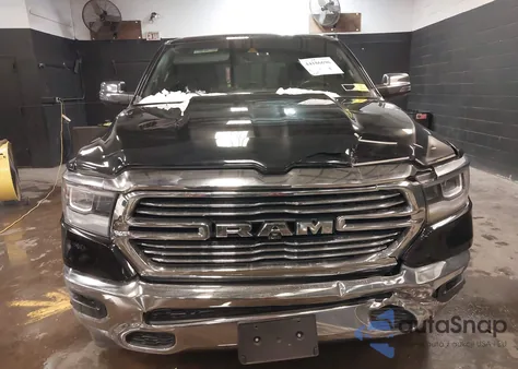 2024 Ram 1500 Laramie 4X4 5'7 Box z USA, uszkodzony, nr VIN 1C6SRFJT6RN111184